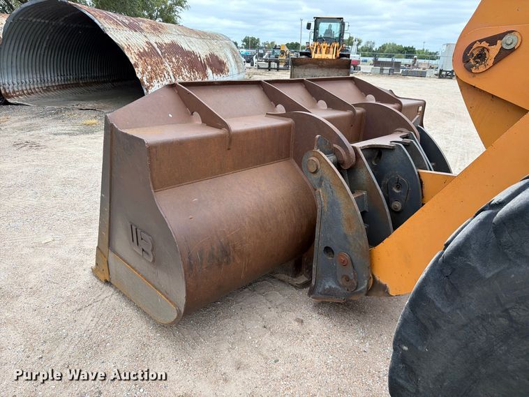image for item FK3750 2011 Case 821F wheel loader