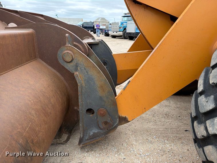 image for item FK3750 2011 Case 821F wheel loader