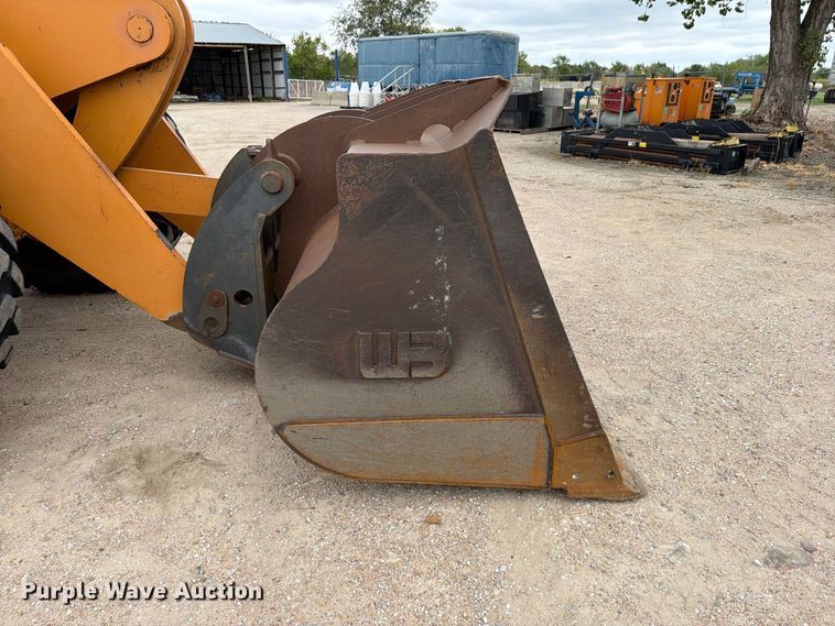 image for item FK3750 2011 Case 821F wheel loader