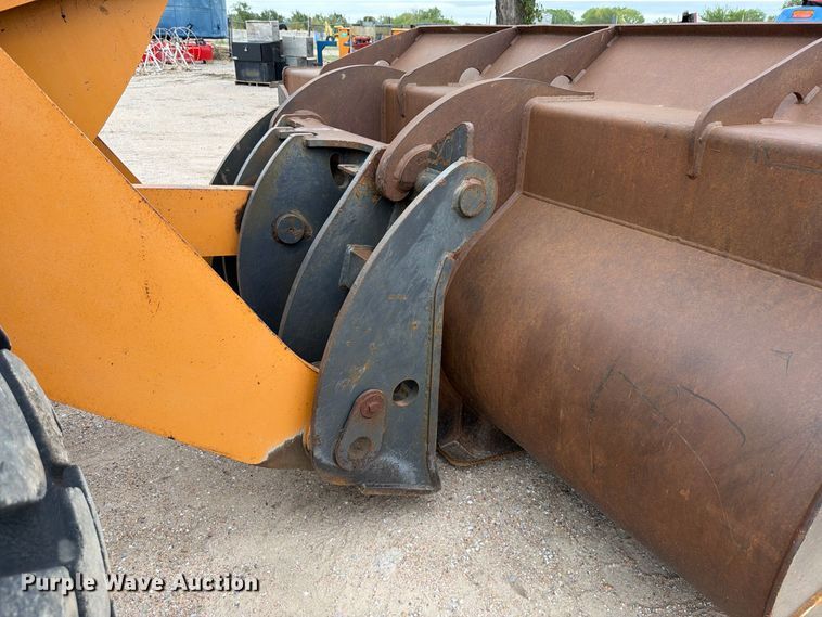 image for item FK3750 2011 Case 821F wheel loader