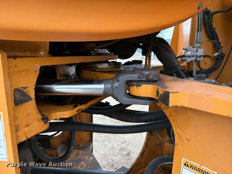 image for item FK3750 2011 Case 821F wheel loader