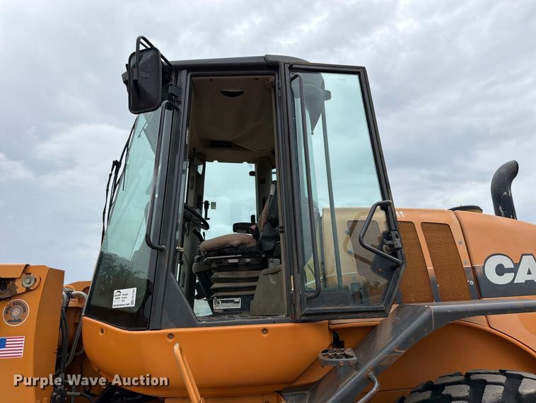 image for item FK3750 2011 Case 821F wheel loader