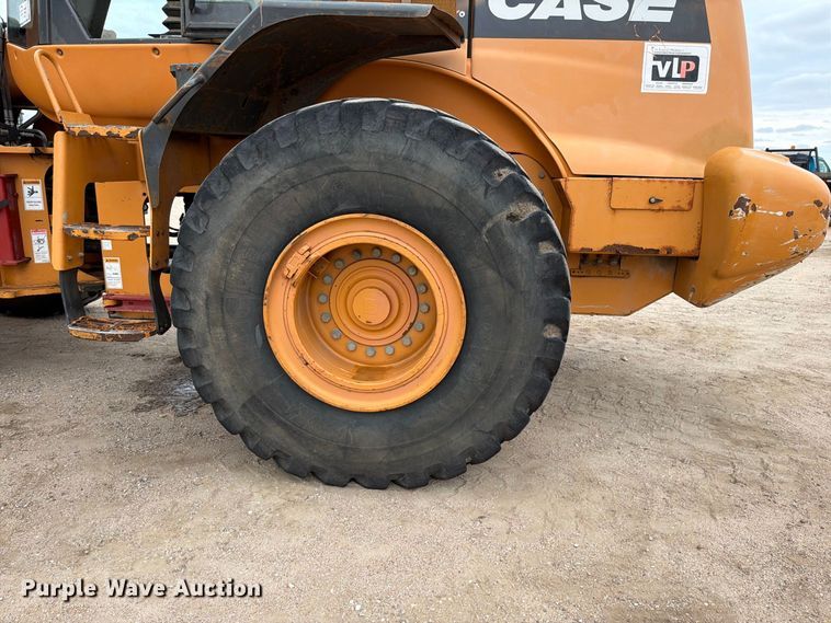 image for item FK3750 2011 Case 821F wheel loader