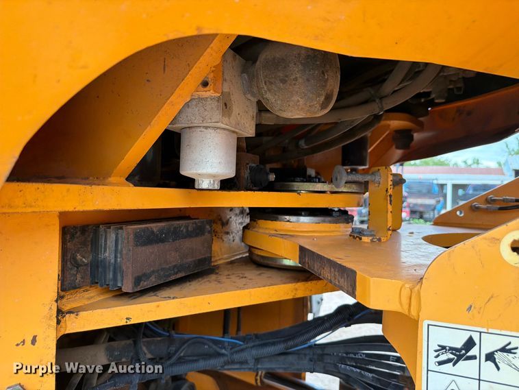 image for item FK3752 2012 Hyundai HL757-9 wheel loader