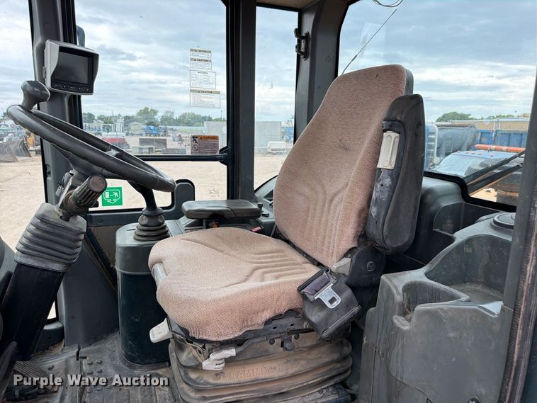 image for item FK3752 2012 Hyundai HL757-9 wheel loader