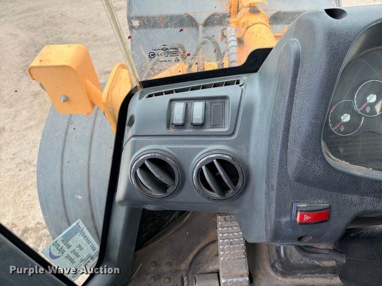 image for item FK3752 2012 Hyundai HL757-9 wheel loader