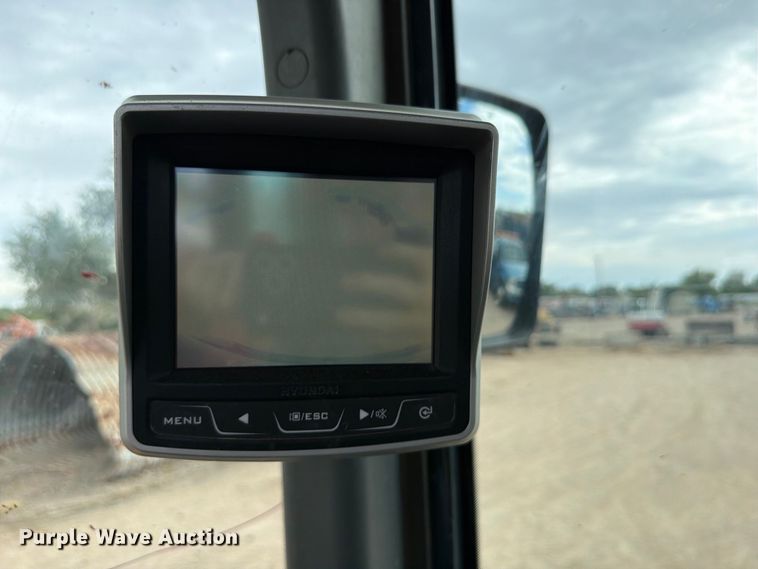 image for item FK3752 2012 Hyundai HL757-9 wheel loader