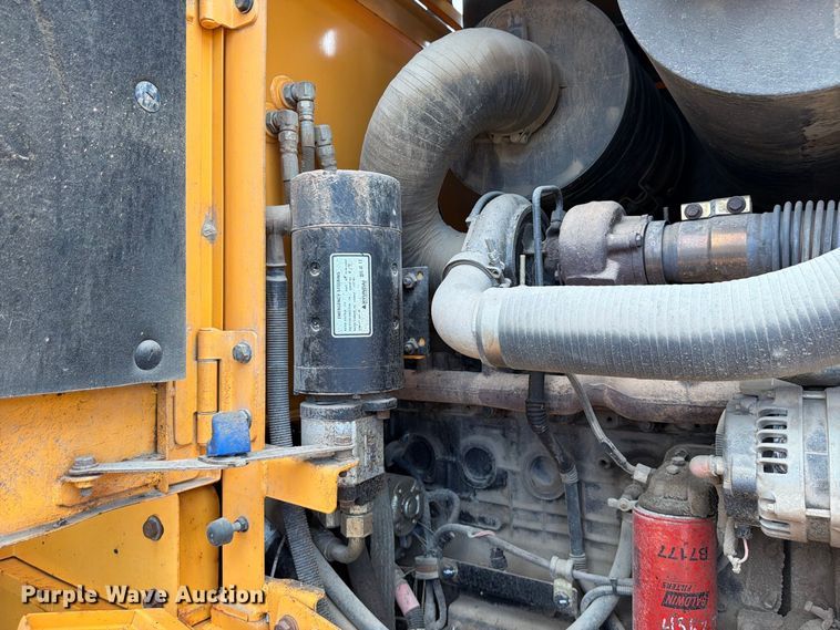 image for item FK3752 2012 Hyundai HL757-9 wheel loader