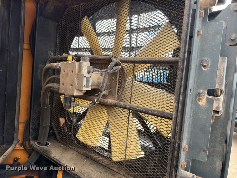 image for item FK3752 2012 Hyundai HL757-9 wheel loader