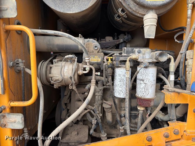 image for item FK3752 2012 Hyundai HL757-9 wheel loader