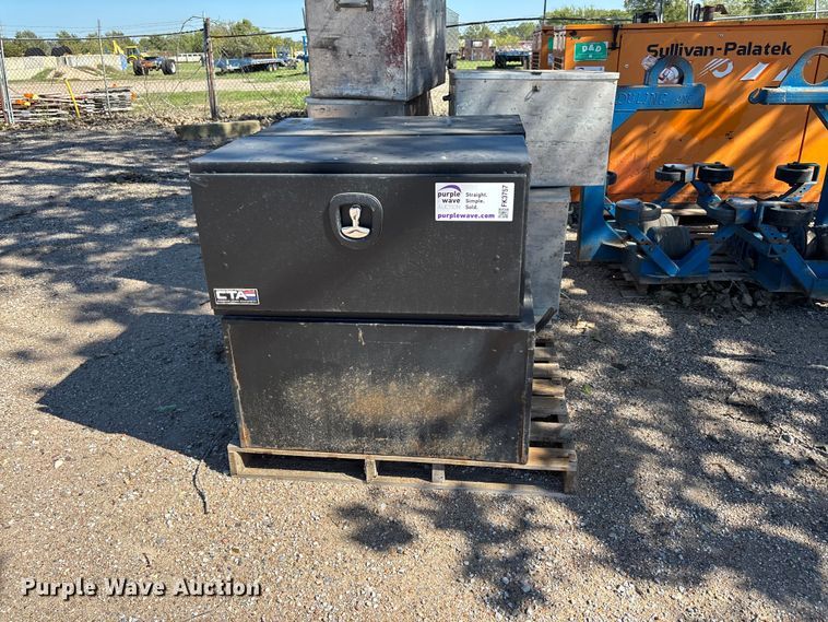 image for item FK3757 (4) toolboxes