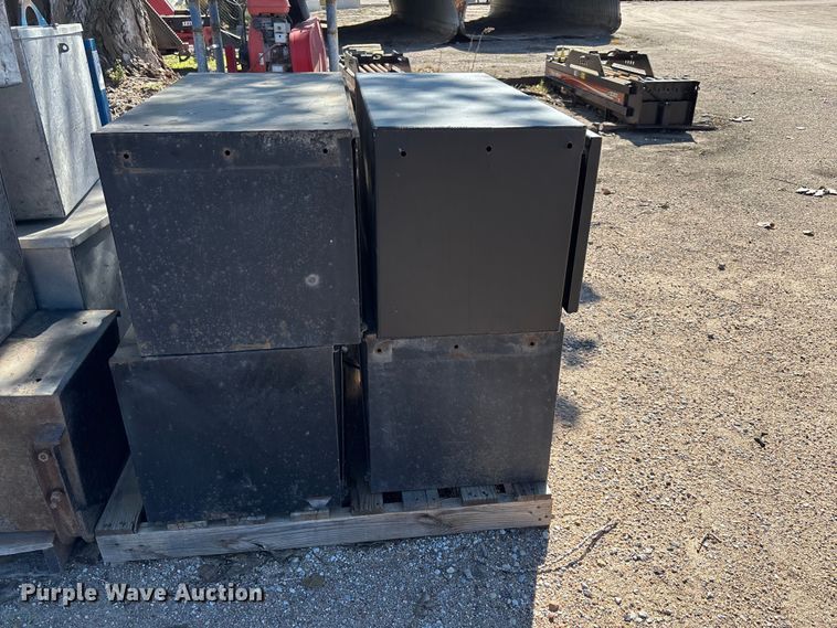 image for item FK3757 (4) toolboxes