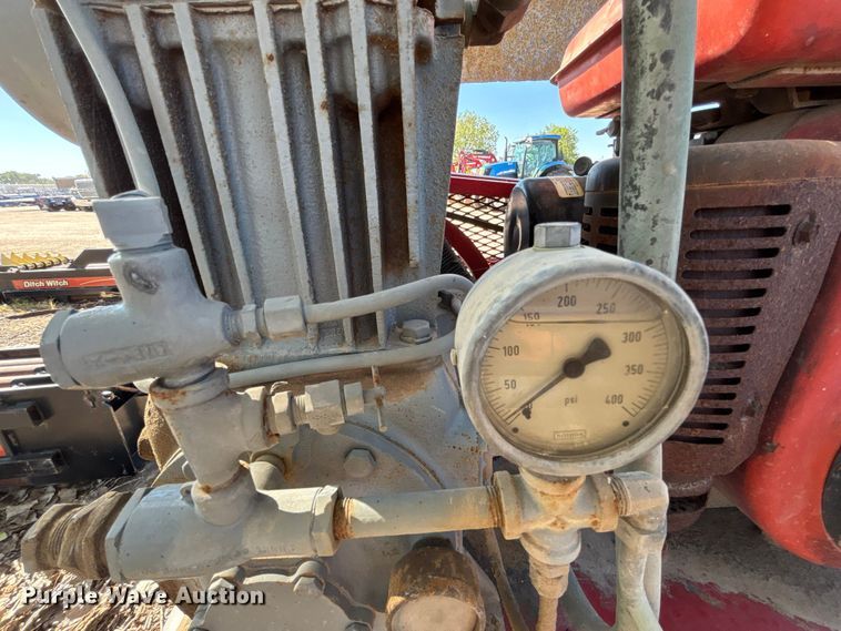 image for item FK3762 Multiquip air compressor
