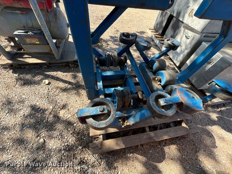 image for item FK3763 (2) pipe cradles