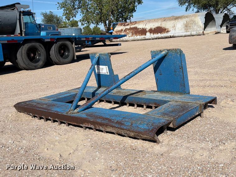 Skid steer land leveler