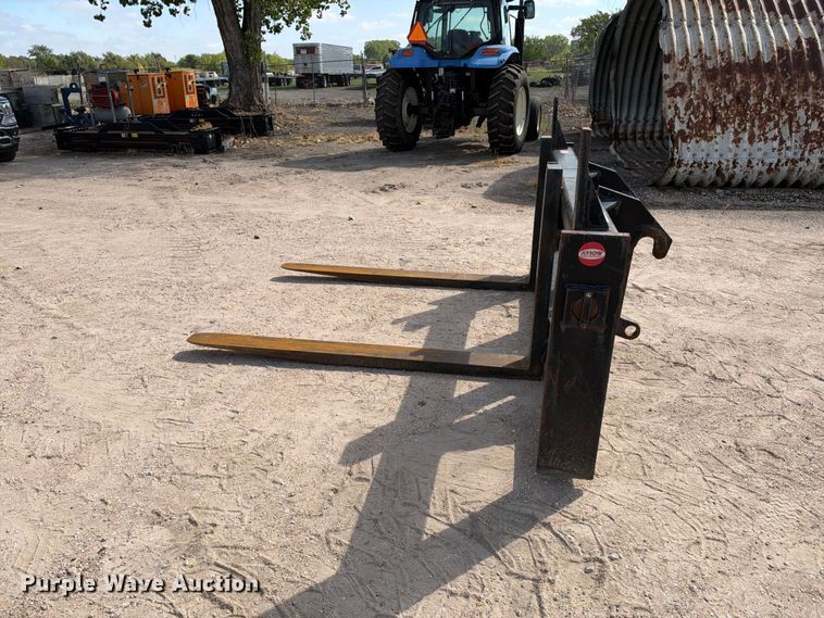 image for item FK3769 Arrow pallet forks