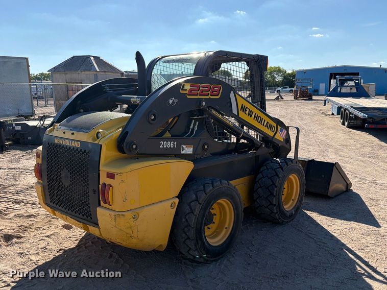 image for item FK3772 2016 New Holland L228 skid steer loader