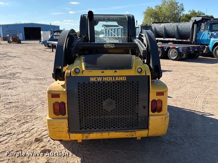 image for item FK3772 2016 New Holland L228 skid steer loader