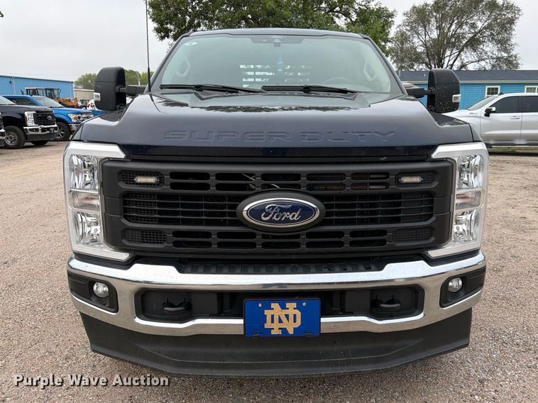 image for item FK3773 2024 Ford F250 Crew Cab flatbed pickup truck