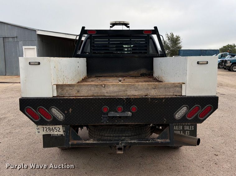 image for item FK3773 2024 Ford F250 Crew Cab flatbed pickup truck