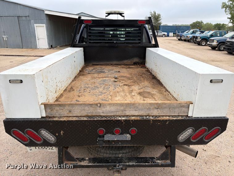image for item FK3773 2024 Ford F250 Crew Cab flatbed pickup truck