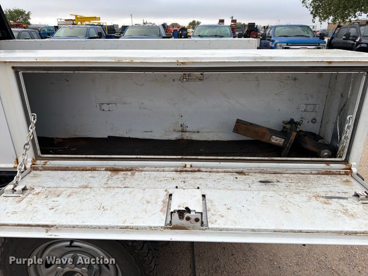 image for item FK3773 2024 Ford F250 Crew Cab flatbed pickup truck