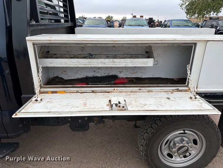 image for item FK3773 2024 Ford F250 Crew Cab flatbed pickup truck