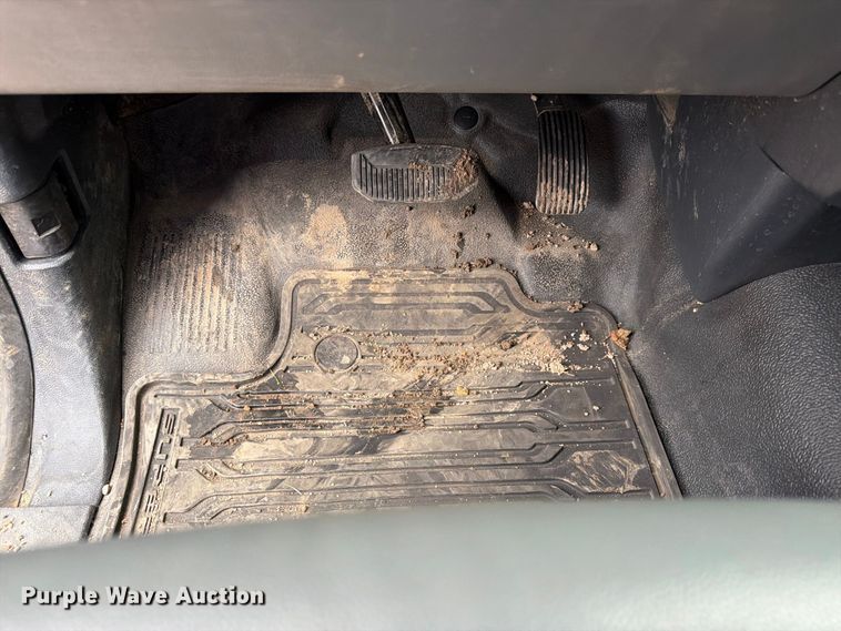 image for item FK3773 2024 Ford F250 Crew Cab flatbed pickup truck