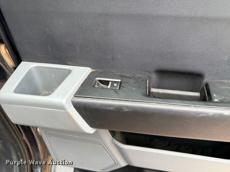 image for item FK3773 2024 Ford F250 Crew Cab flatbed pickup truck