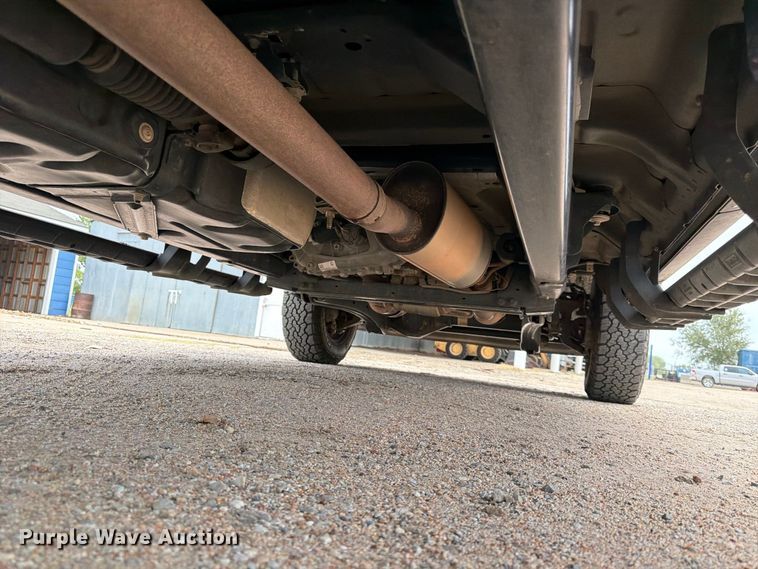image for item FK3773 2024 Ford F250 Crew Cab flatbed pickup truck