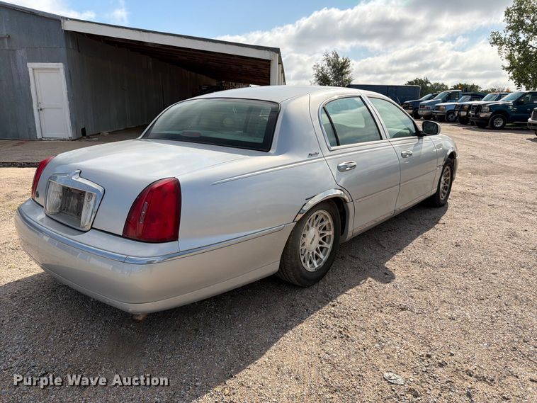image for item FK3774 1999 Lincoln Town Car 