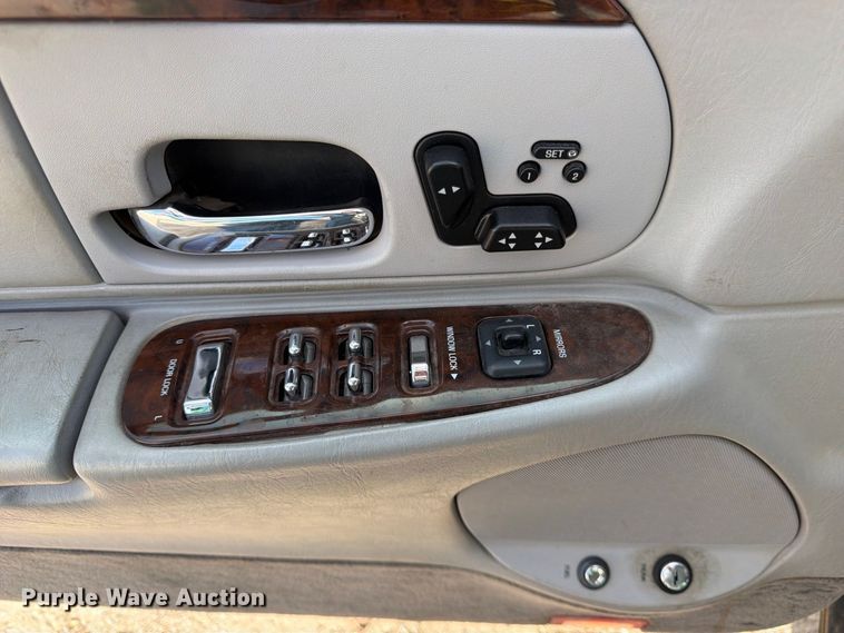 image for item FK3774 1999 Lincoln Town Car 