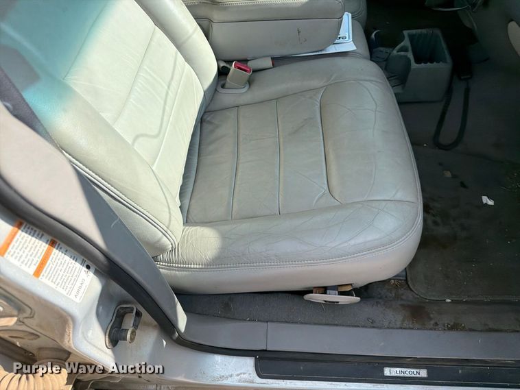 image for item FK3774 1999 Lincoln Town Car 