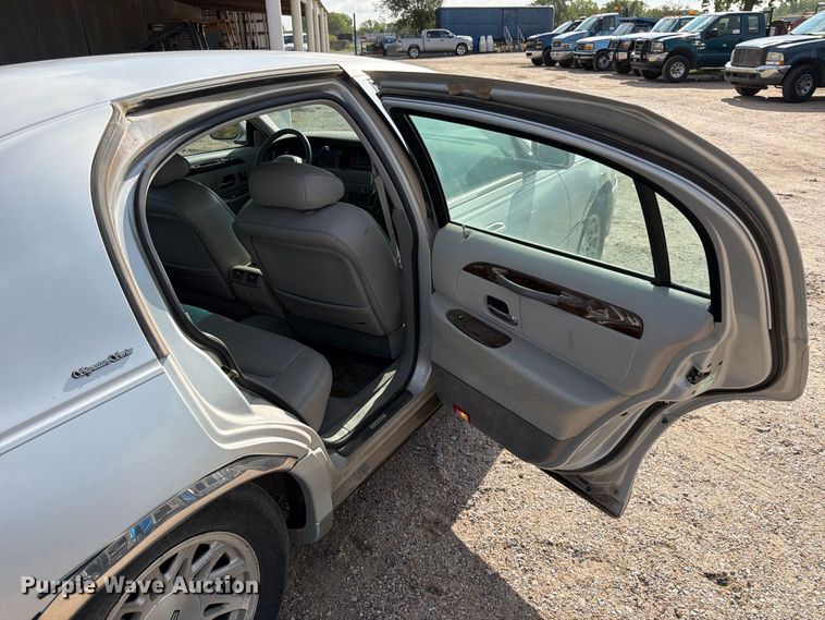 image for item FK3774 1999 Lincoln Town Car 