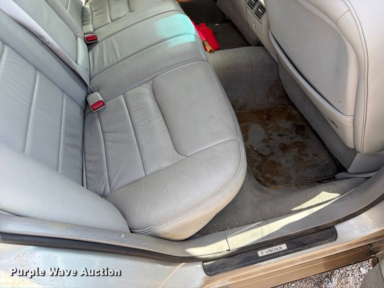 image for item FK3774 1999 Lincoln Town Car 