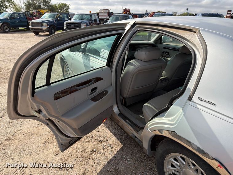 image for item FK3774 1999 Lincoln Town Car 