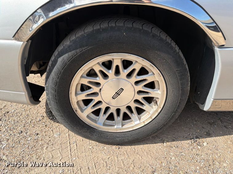 image for item FK3774 1999 Lincoln Town Car 