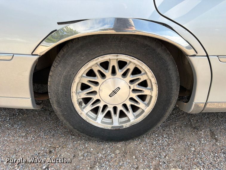 image for item FK3774 1999 Lincoln Town Car 