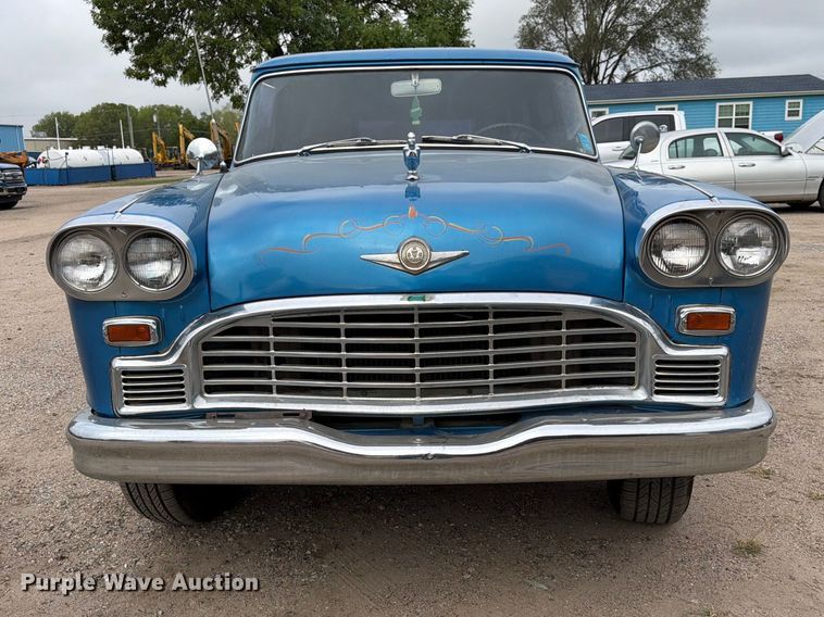 image for item FK3776 1965 Checker Aerobus limousine