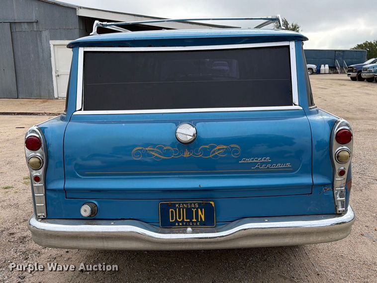 image for item FK3776 1965 Checker Aerobus limousine