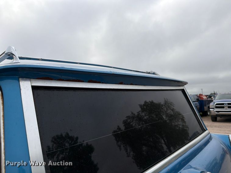 image for item FK3776 1965 Checker Aerobus limousine