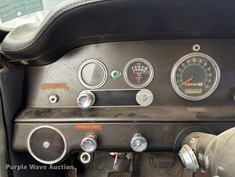 image for item FK3776 1965 Checker Aerobus limousine