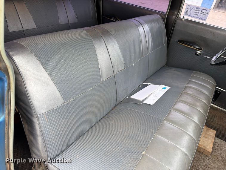 image for item FK3776 1965 Checker Aerobus limousine