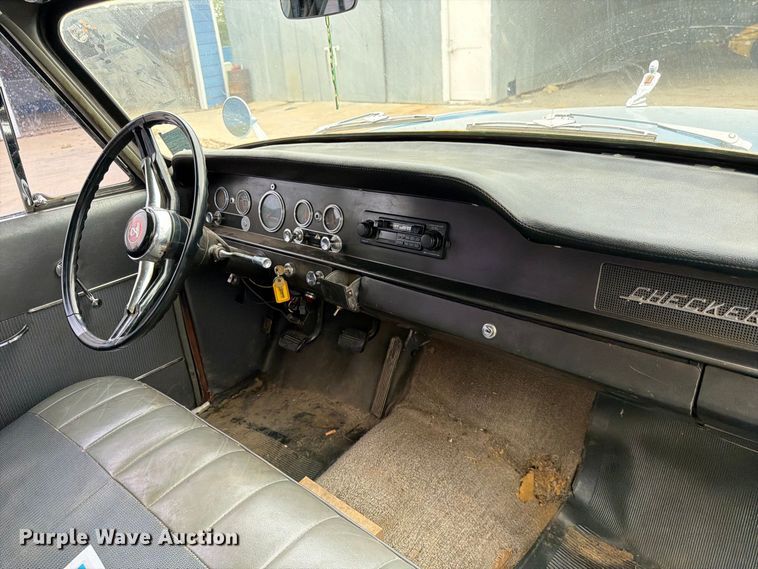 image for item FK3776 1965 Checker Aerobus limousine