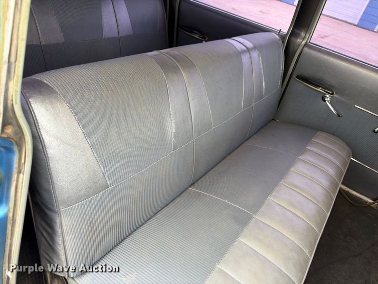 image for item FK3776 1965 Checker Aerobus limousine