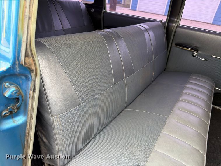 image for item FK3776 1965 Checker Aerobus limousine