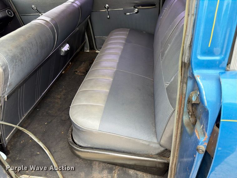 image for item FK3776 1965 Checker Aerobus limousine