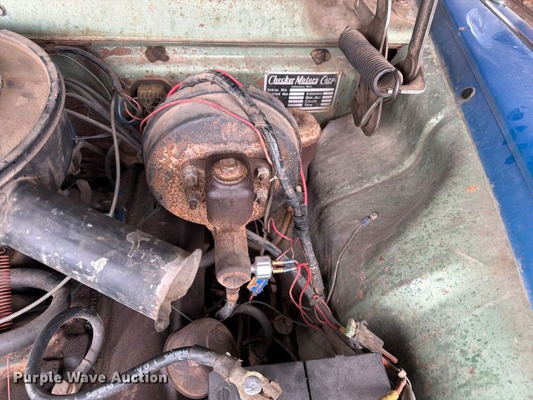image for item FK3776 1965 Checker Aerobus limousine