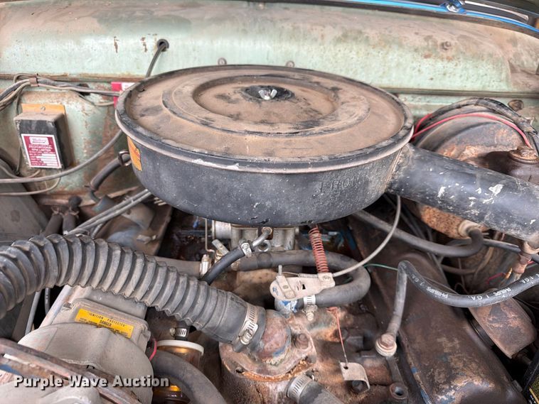 image for item FK3776 1965 Checker Aerobus limousine