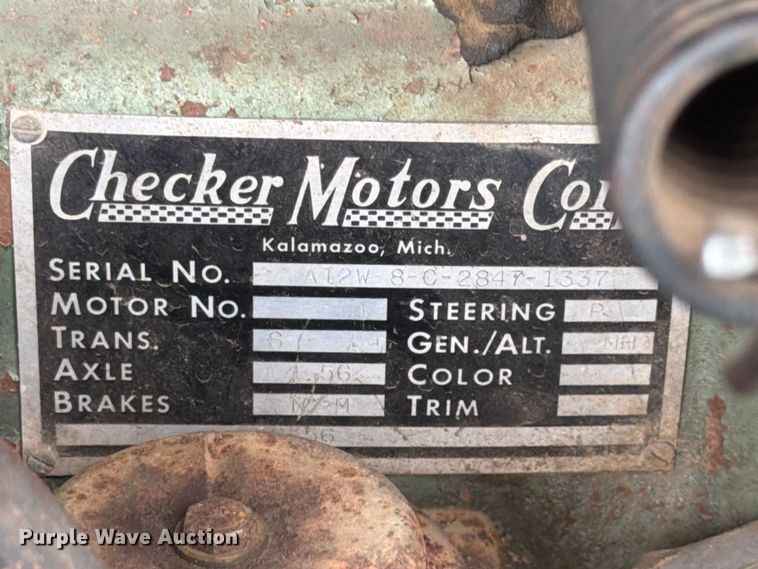image for item FK3776 1965 Checker Aerobus limousine